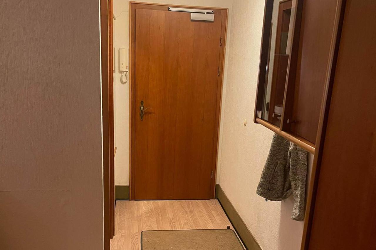 One Room Apartment In ברגיש גלאדבך מראה חיצוני תמונה