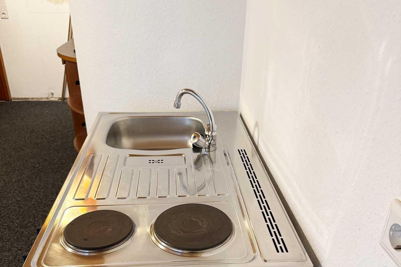 One Room Apartment In ברגיש גלאדבך מראה חיצוני תמונה