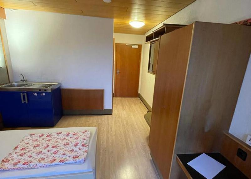 One Room Apartment In ברגיש גלאדבך מראה חיצוני תמונה