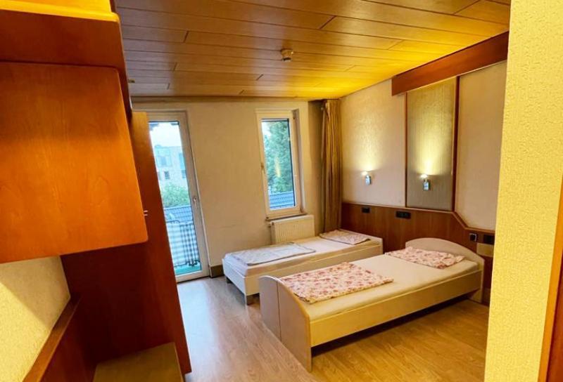 One Room Apartment In ברגיש גלאדבך מראה חיצוני תמונה